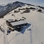 In With Ski-in Ski-out Access Kaprun