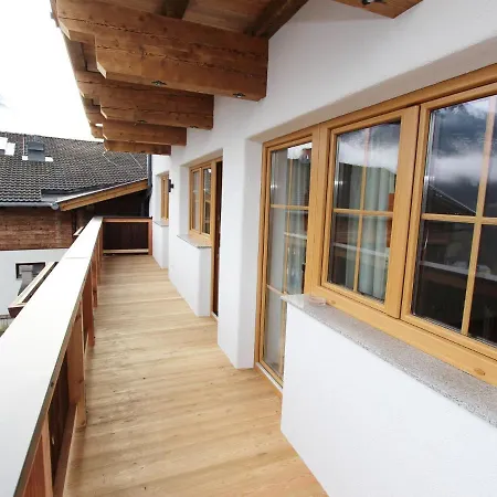 In With Ski-in Ski-out Access Vakantiehuis Kaprun