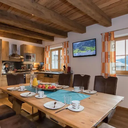 Casa vacanze In With Ski-in Ski-out Access *