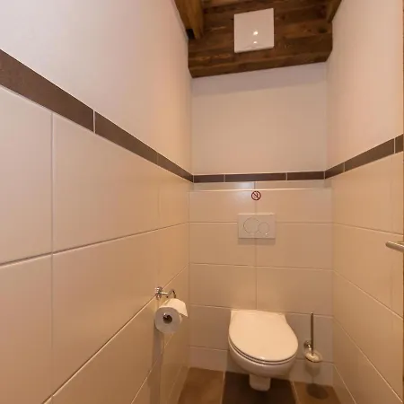 In With Ski-in Ski-out Access Ferienhaus Kaprun