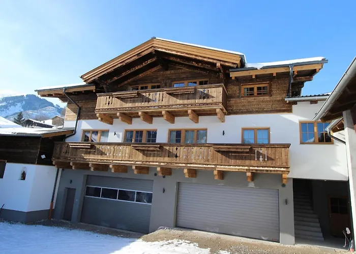 Σπίτι διακοπών In With Ski-in Ski-out Access *