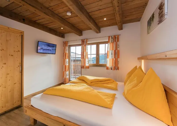 Vakantiehuis In With Ski-in Ski-out Access Kaprun